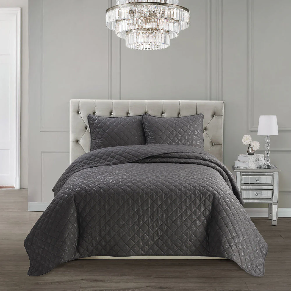 Black Leopard Embossed Quilt Set