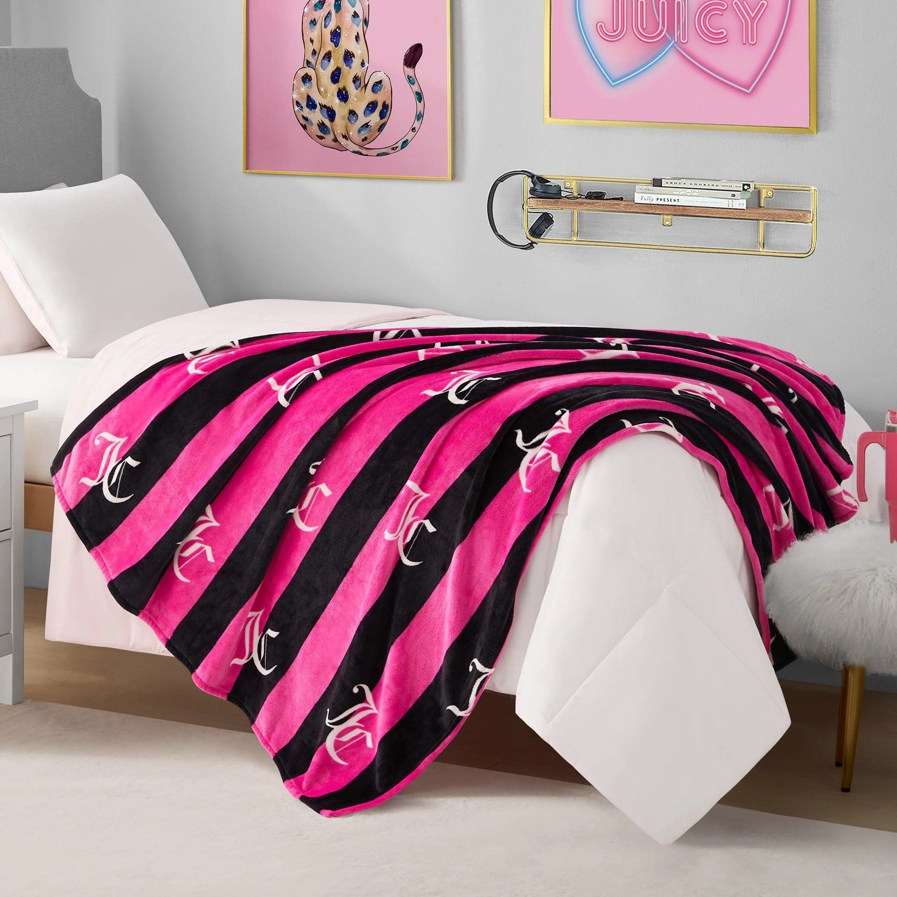 Cabana Plush Blanket - Image 4