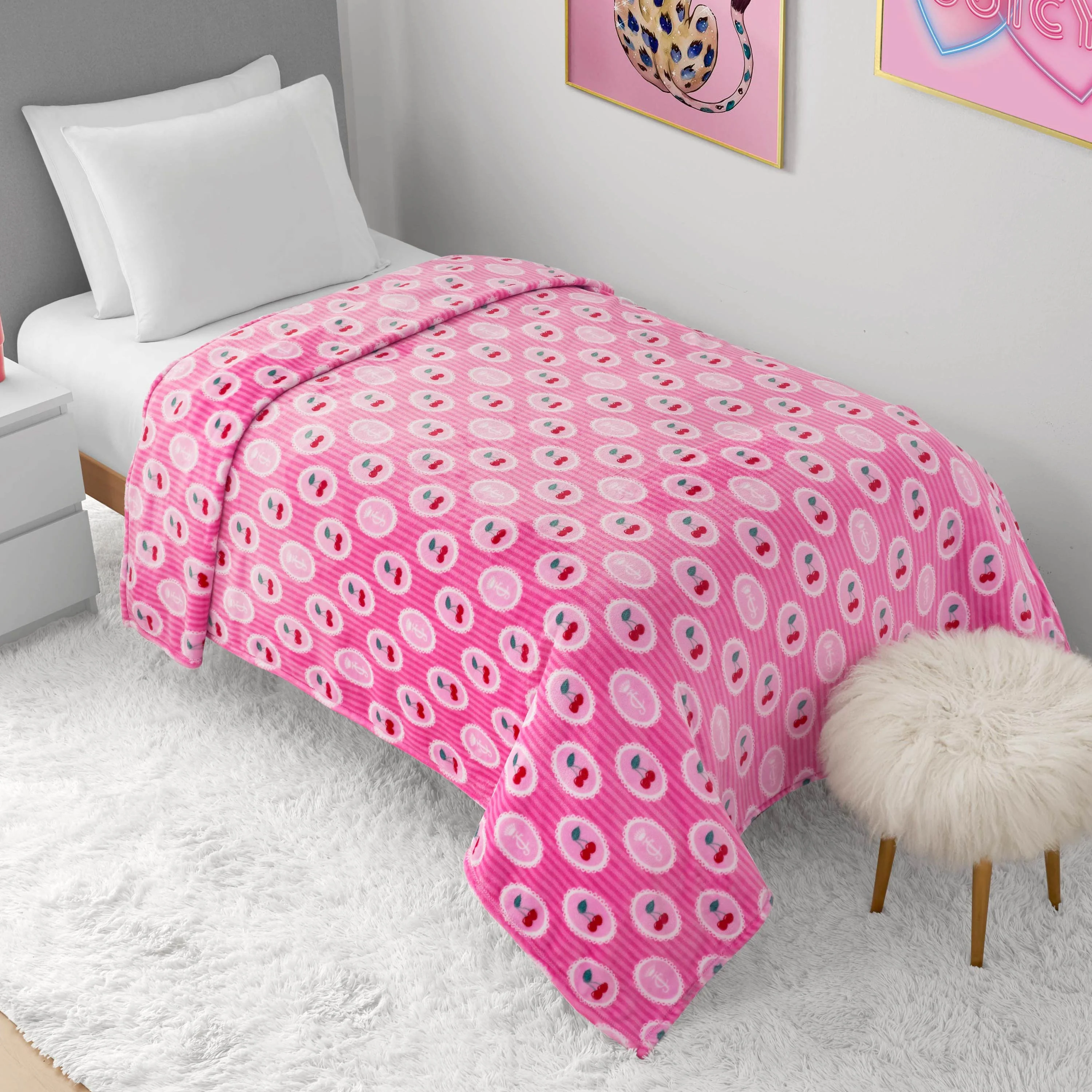 Plush Oversized Throw Blanket, 60" x 90" - Image 5